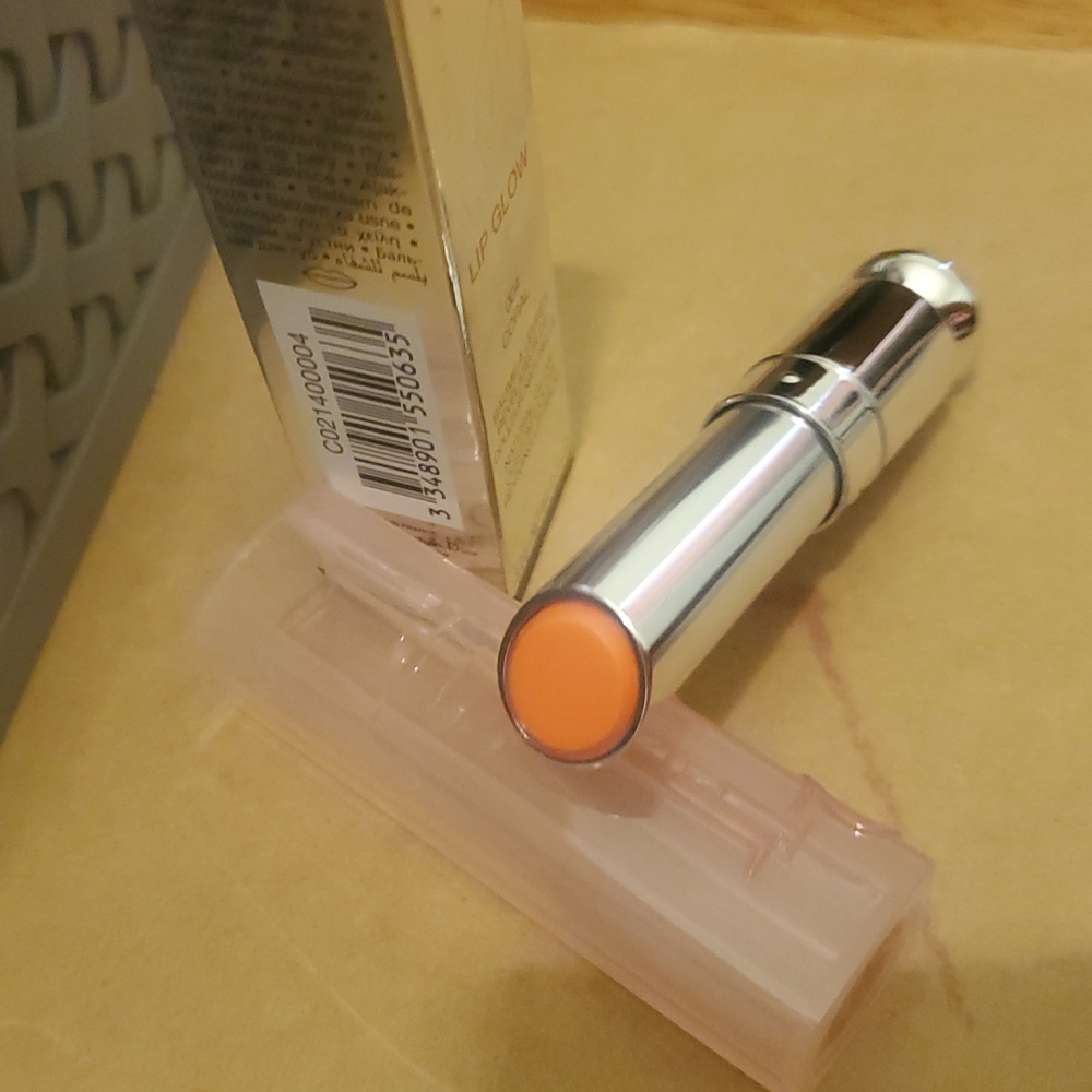 Dior Addict Lip Glow 04 CORAL. BNIB - Picture 5 of 5